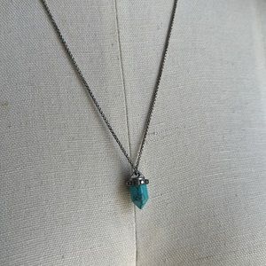 Madewell brand turquoise colored pendant necklace - Mystical!